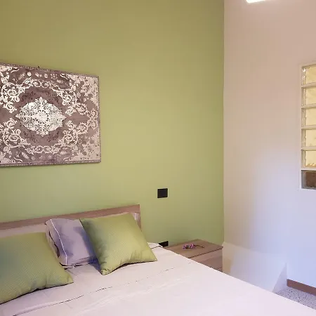Mandanici 20 Holiday home